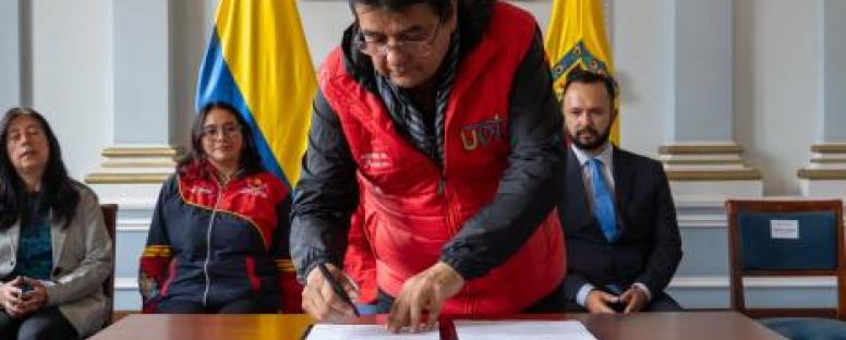 Firma Acuerdo Colectivo Laboral