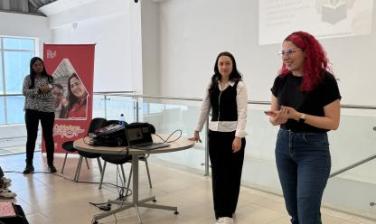 Formación en primeros auxilios psicológicos