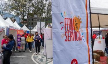 Feria A Tu servicio Mártires