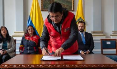 Firma Acuerdo Colectivo Laboral